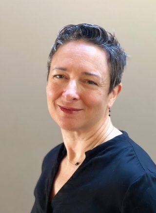 Karen Osborn  headshot photo