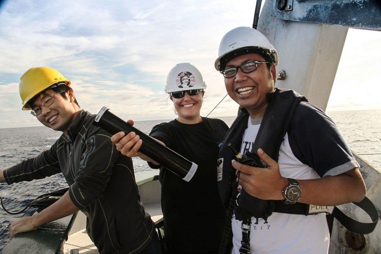 190615naranjocolleenscientists
