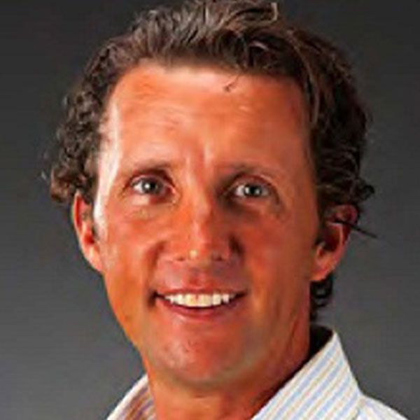 Dave Tupaj headshot photo