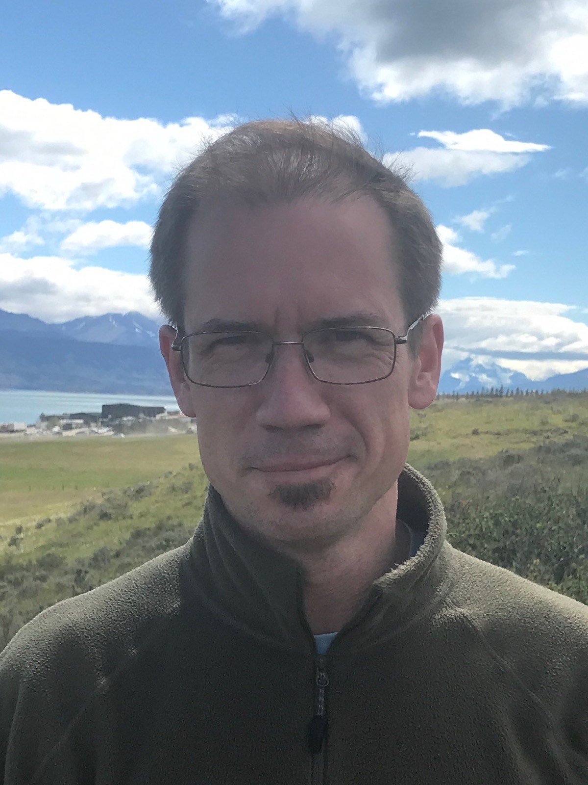 Rob Hall headshot photo