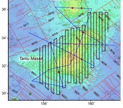 Cruise survey plan. Heavy lines show proposed cruise tracks. Ingress and egress transit tracks are not shown. 