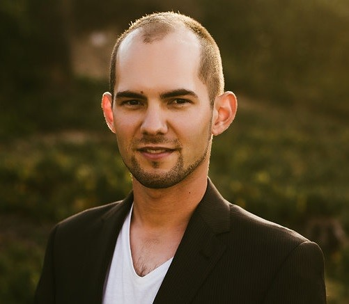 Trent Lukaczyk headshot photo