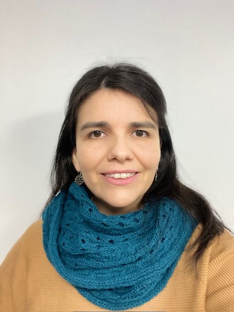 Paola Peña headshot photo