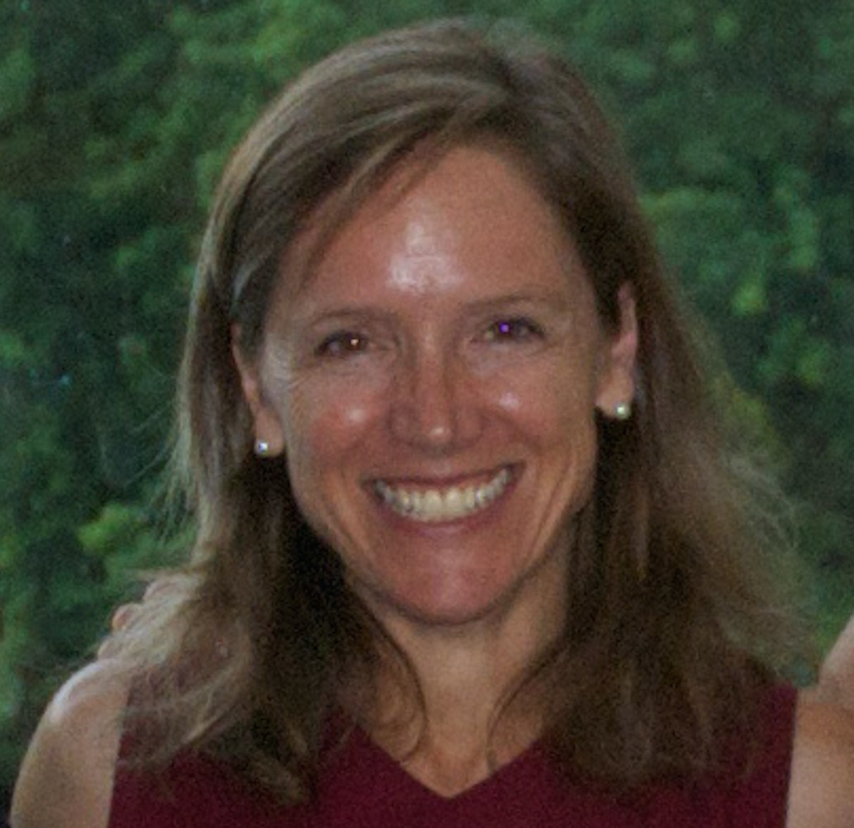 Stephanie Uz headshot photo