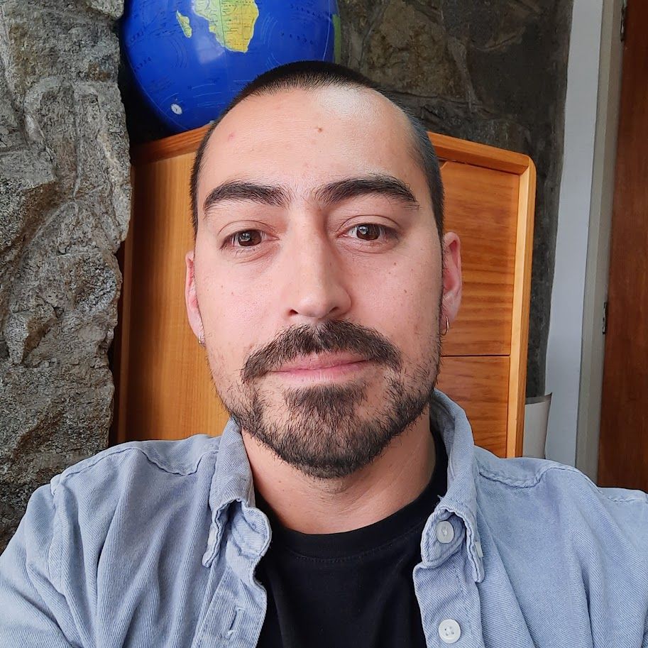 Gerardo Garcia Ruiz headshot photo