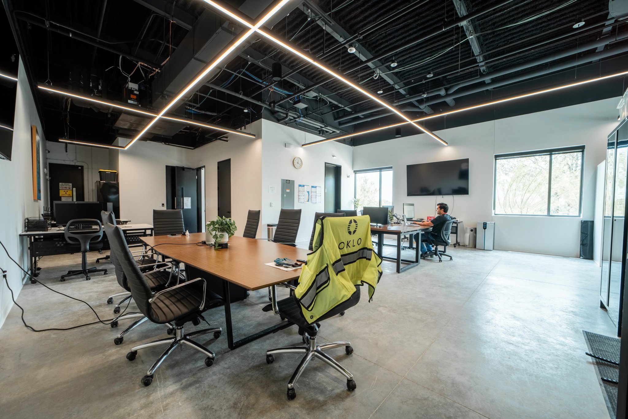 Conference room at the Groves Oklo isotopes office