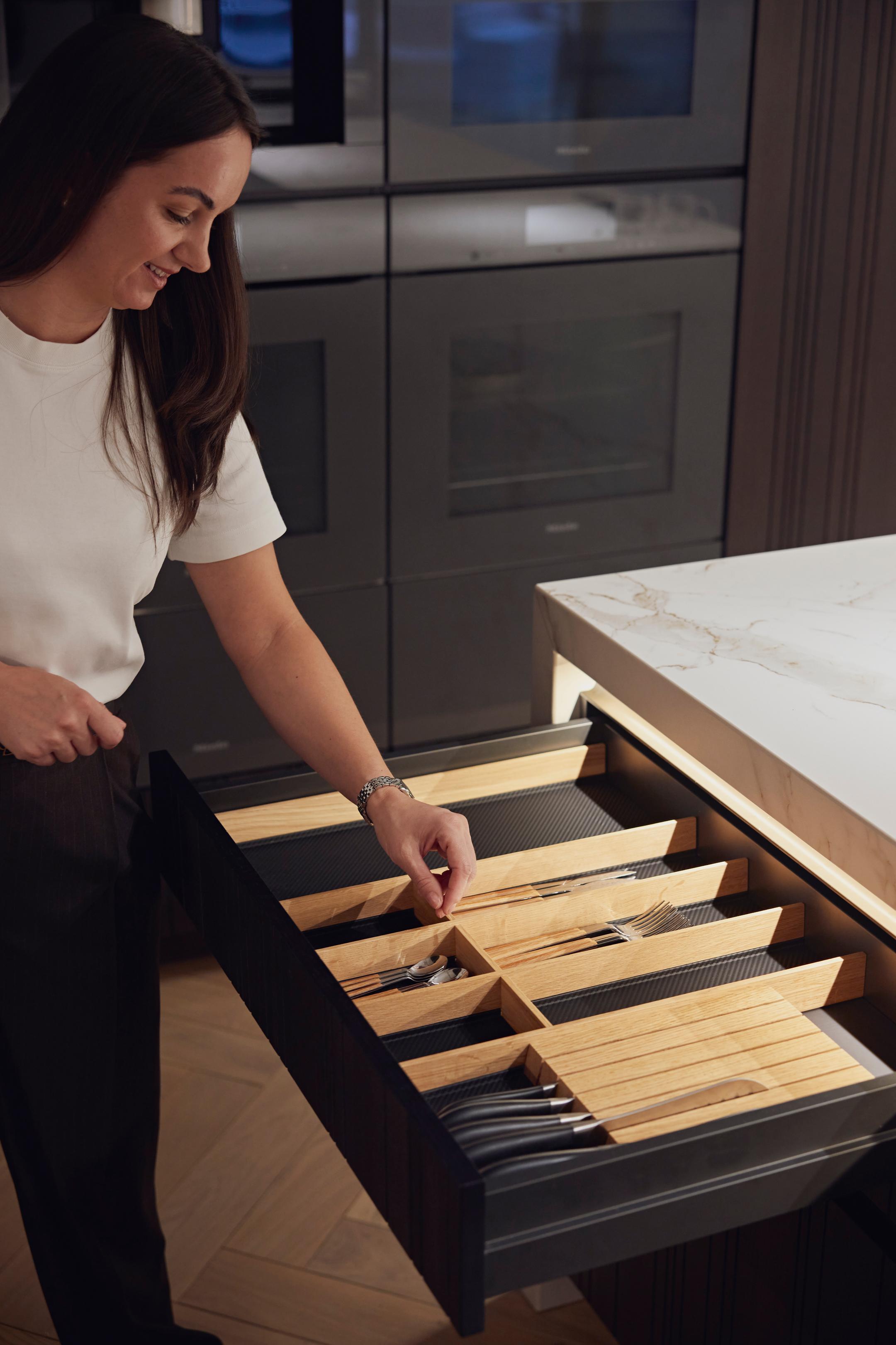 Oak cutlery tray
