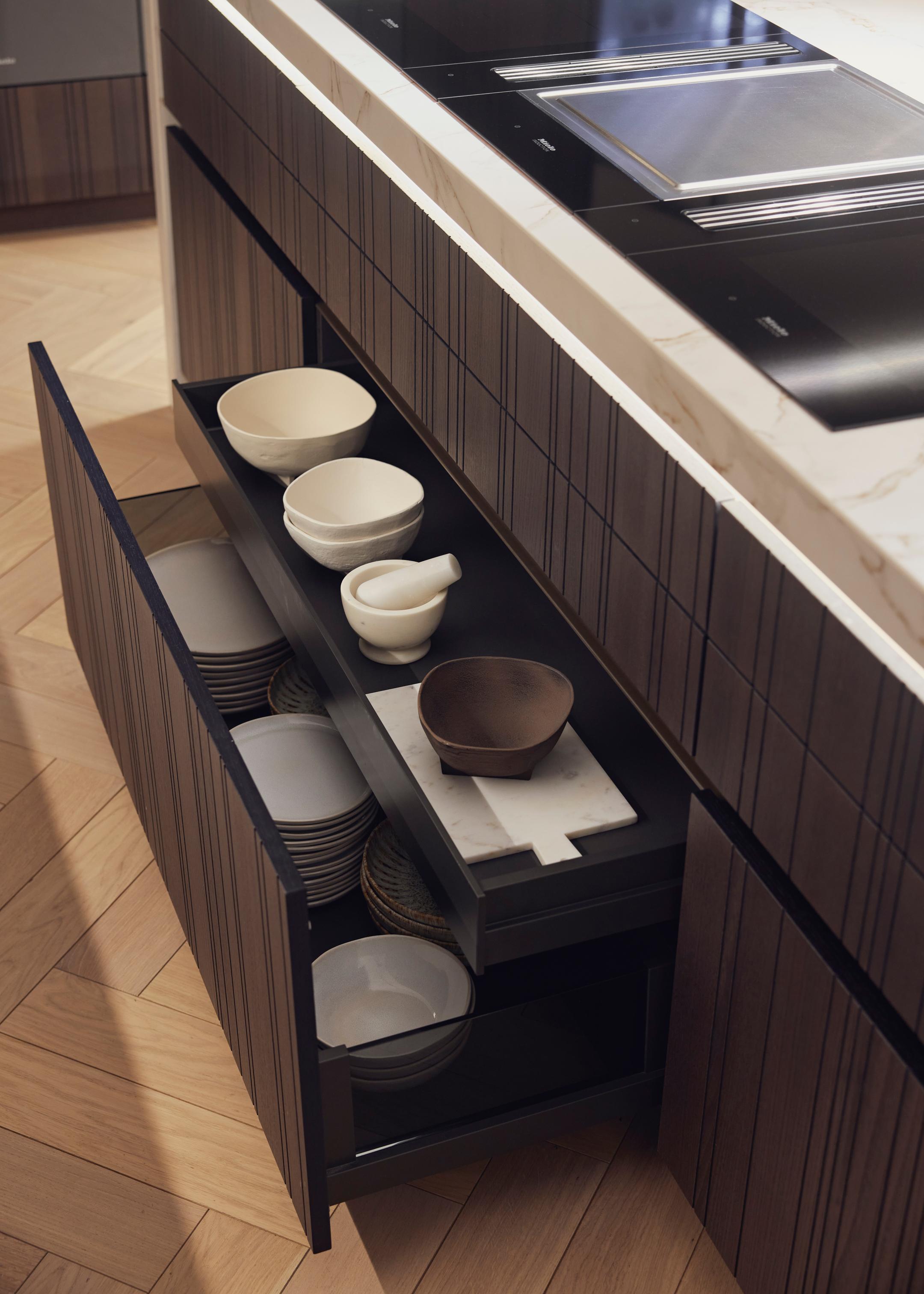 Internal drawer within large pan drawer