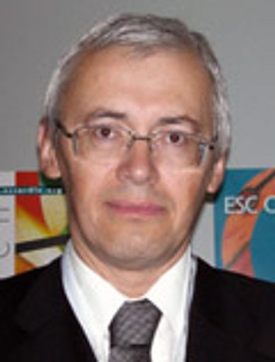 Chronic Stable Angina: Should ESC Guidelines on Clopidogrel as Pre-Treatment to Planned Coronary Angiography be Changed?