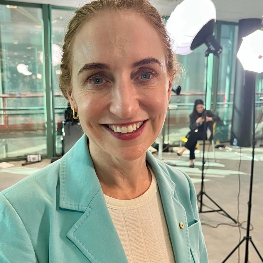 Georgina V Long PhD FRACP; ESMO 2026: Neoantigen mRNA Vaccine Significantly Delays Recurrence in Patients with Resected Melanoma