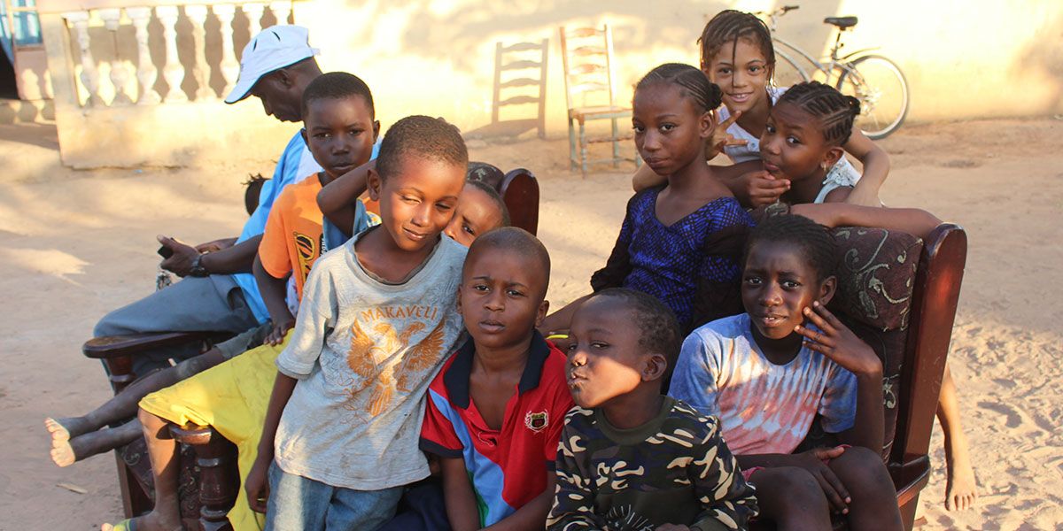 Blikseminslag in de Theo Broos Memorial Nursery and Lower Basic School te Basse.