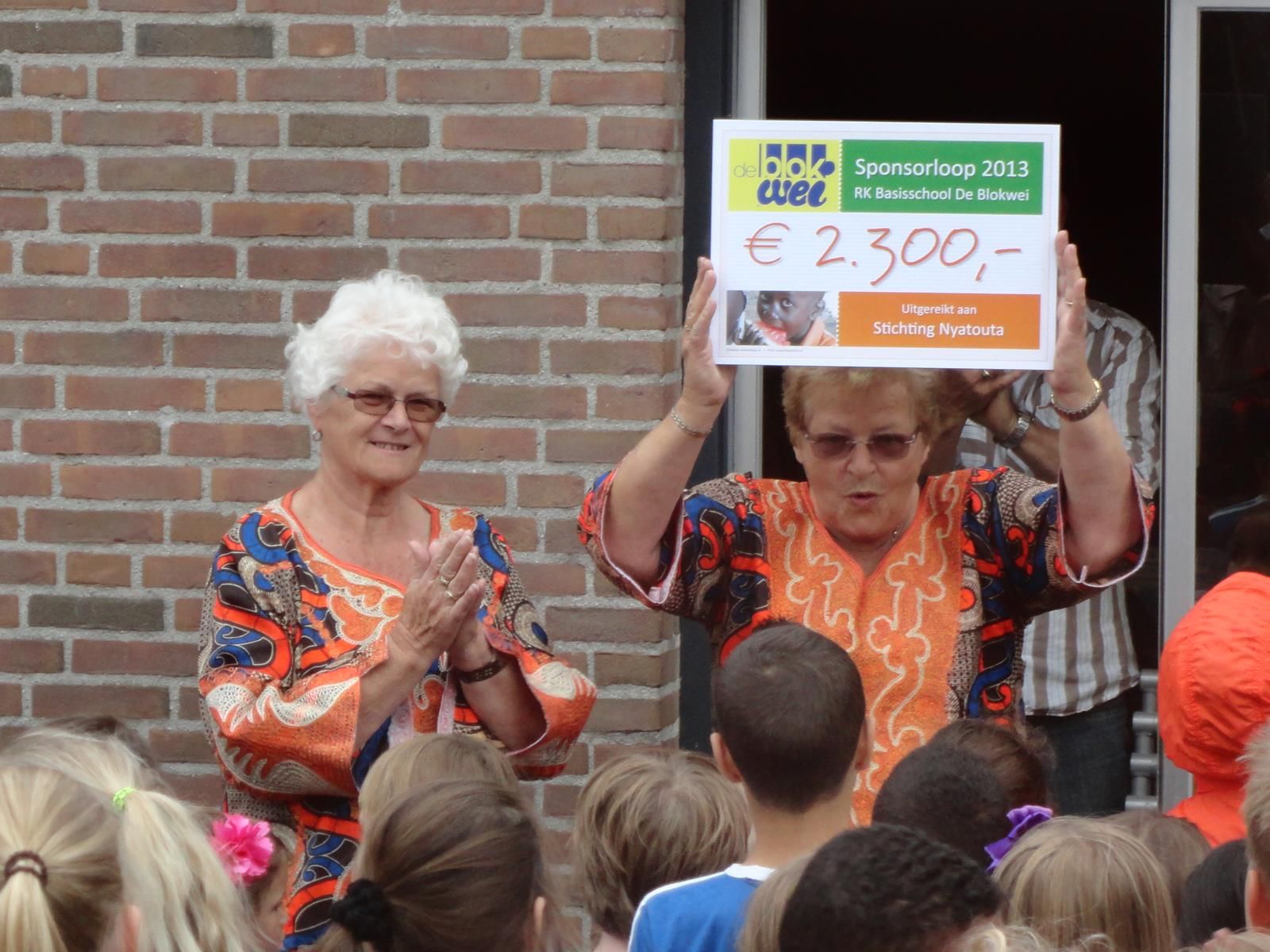 Uitreiking sponsorloop De Blokwei - Foto 2