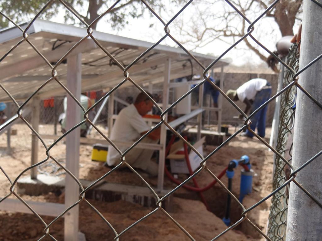 Even kijken bij het waterproject - Foto 16