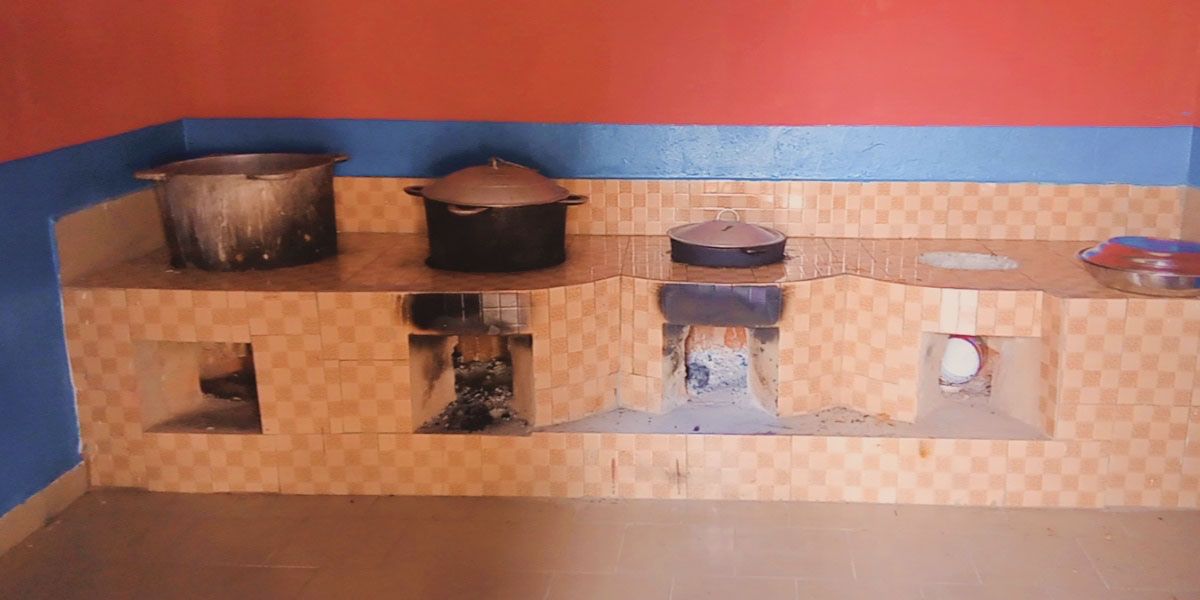 Nieuwe keuken voor de Theo Broos school in Basse