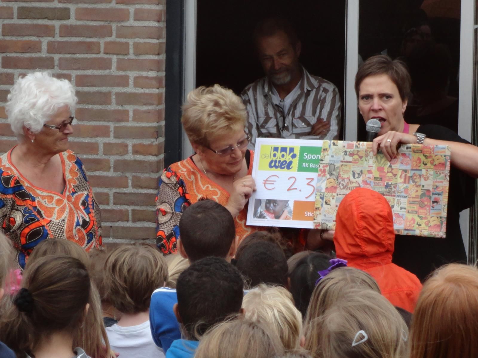 Uitreiking sponsorloop De Blokwei - Foto 14