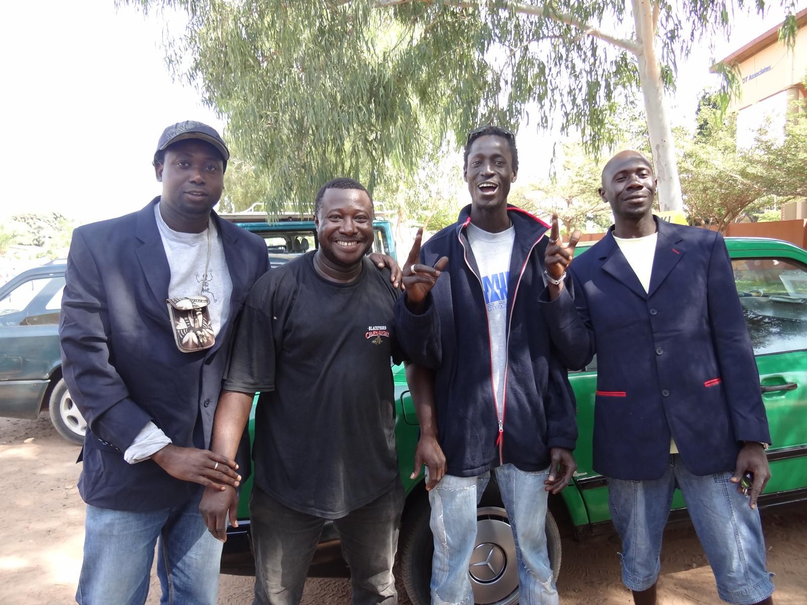 Uitdelen donaties 2011 - Foto 16