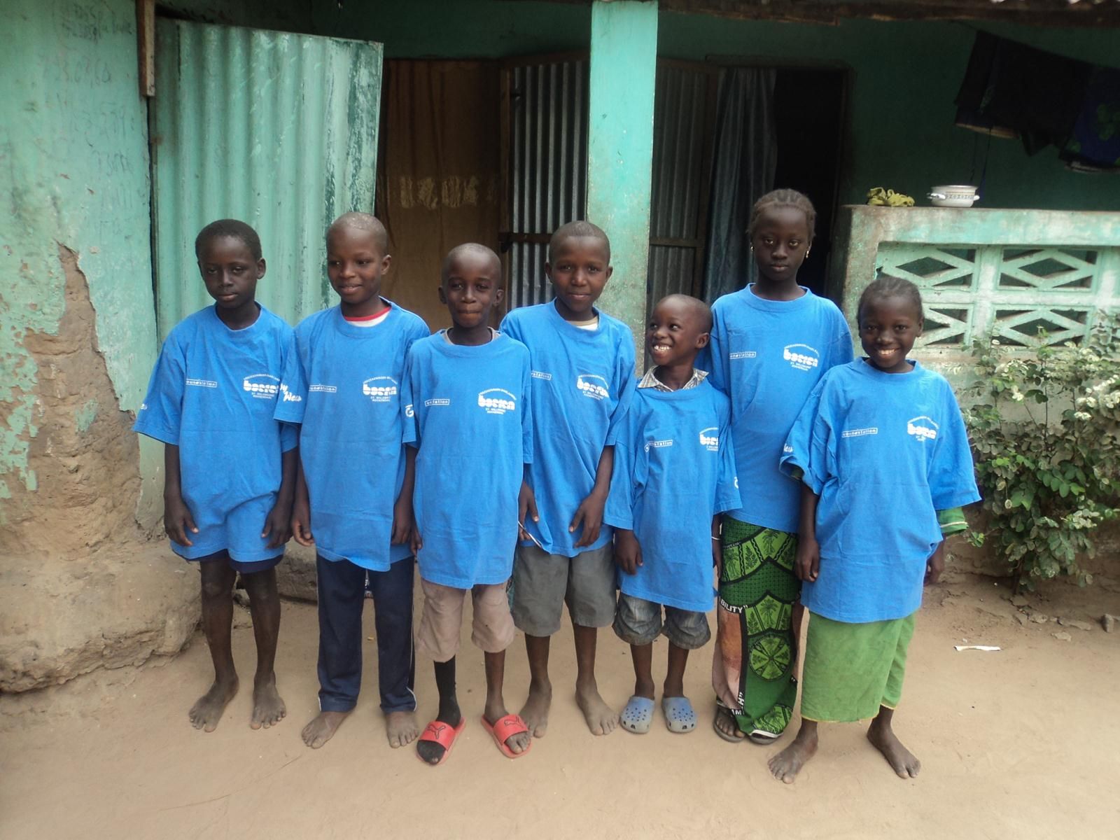 Uitdelen donaties 2011 - Foto 10