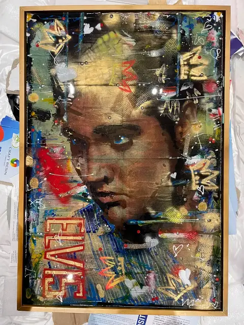 Elvis by Mark Staples