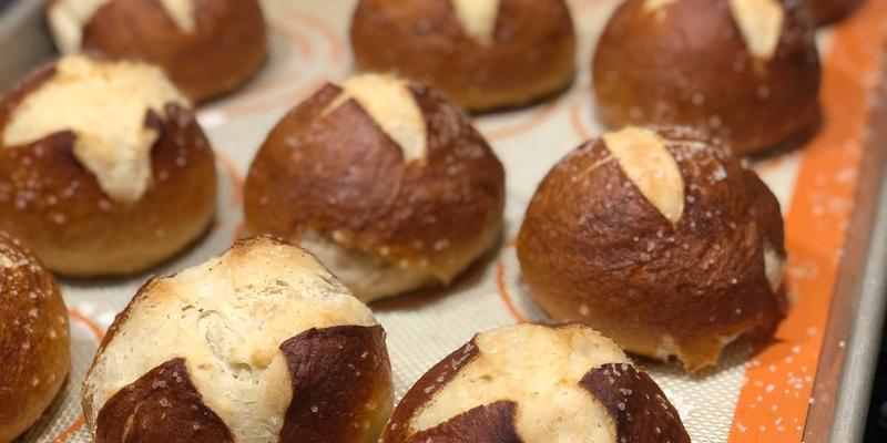 Pretzel Rolls