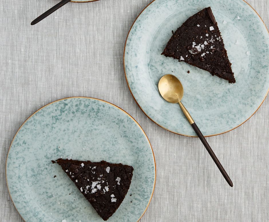 Salted Caramel Cake