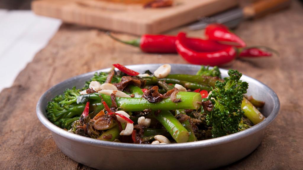 Tenderstem broccoli sauteed with ginger, lime and tahini