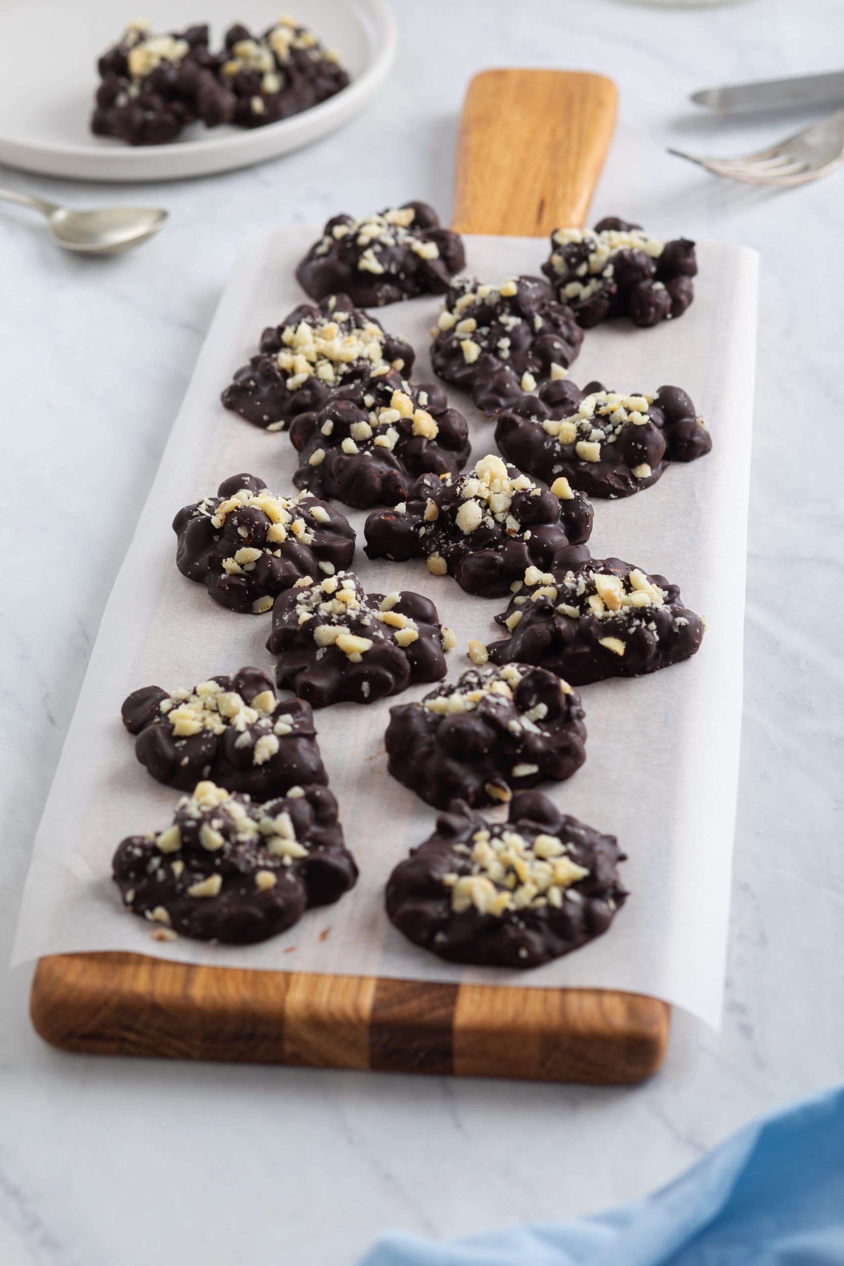 Hazelnut chocolate clusters