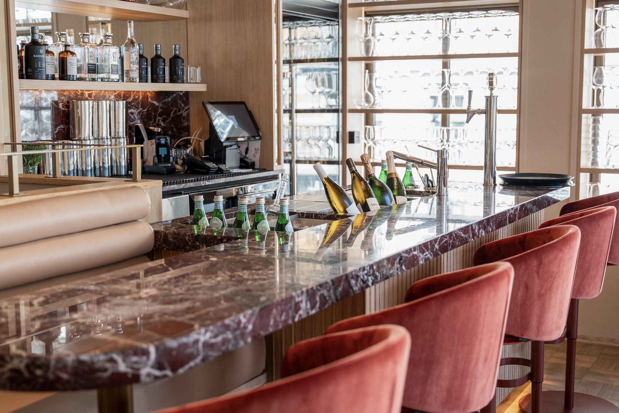 Libertine Vinbar Oslo | Paloma Bar Stations | Behind Bars - Behind