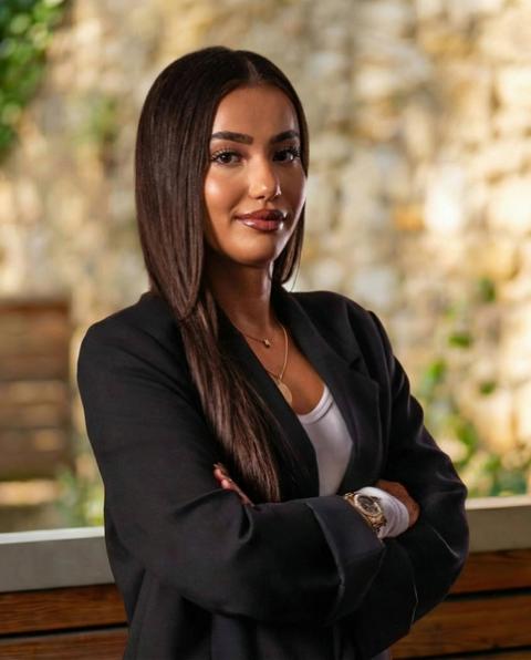 Portraitfoto von Ajla Suljovic, Executive Assistant bei Sajinth & Partner