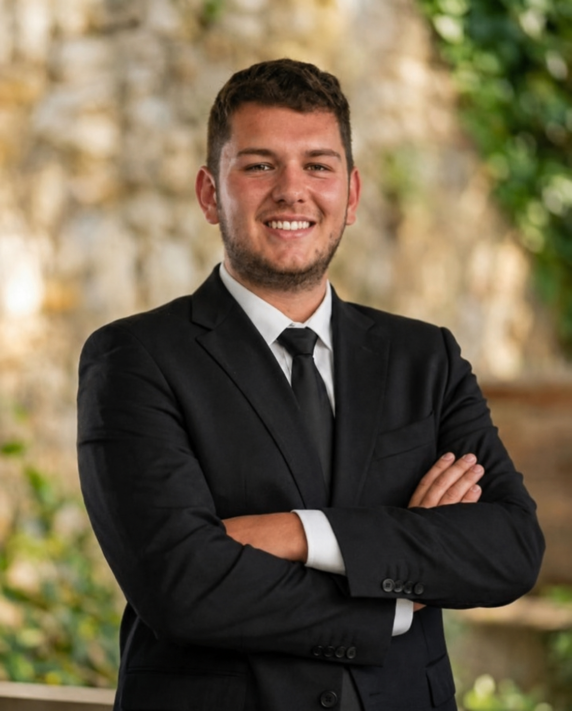 Portraitfoto von Devin Betschart, COO bei Sajinth & Partner
