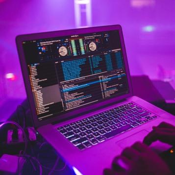 Best DJ Software for Beginners 2026: The Tools Worth Starting With