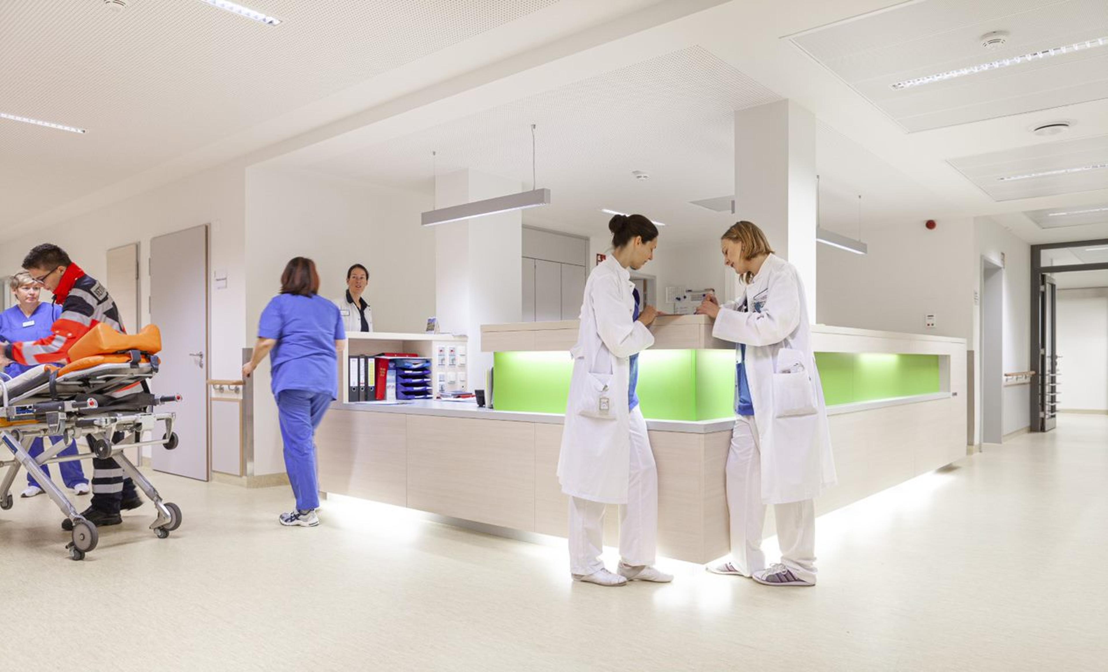 Symbolbild für Restrukturierungsdruck auf Kliniken nimmt zu