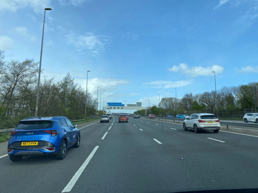 Autobahn vs Motorway