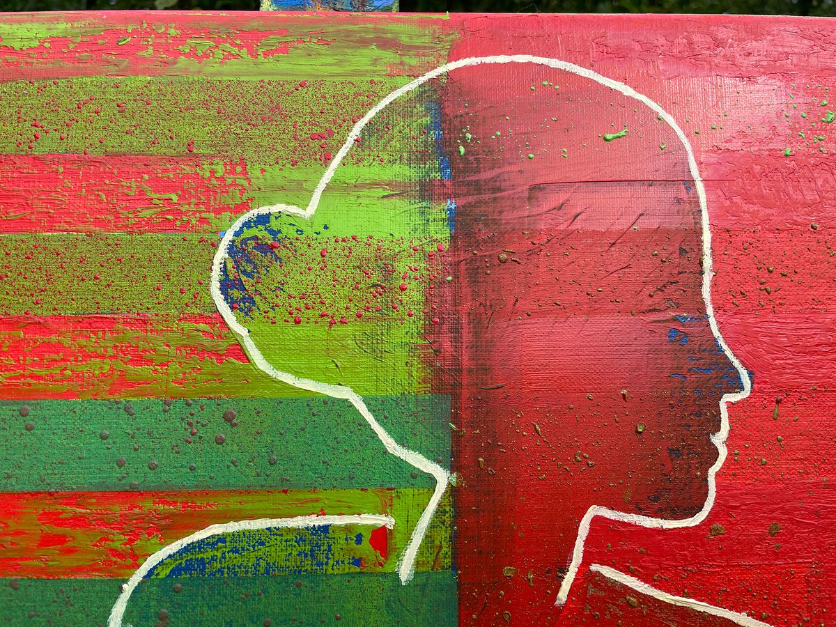 Between Green and Red — detail 1