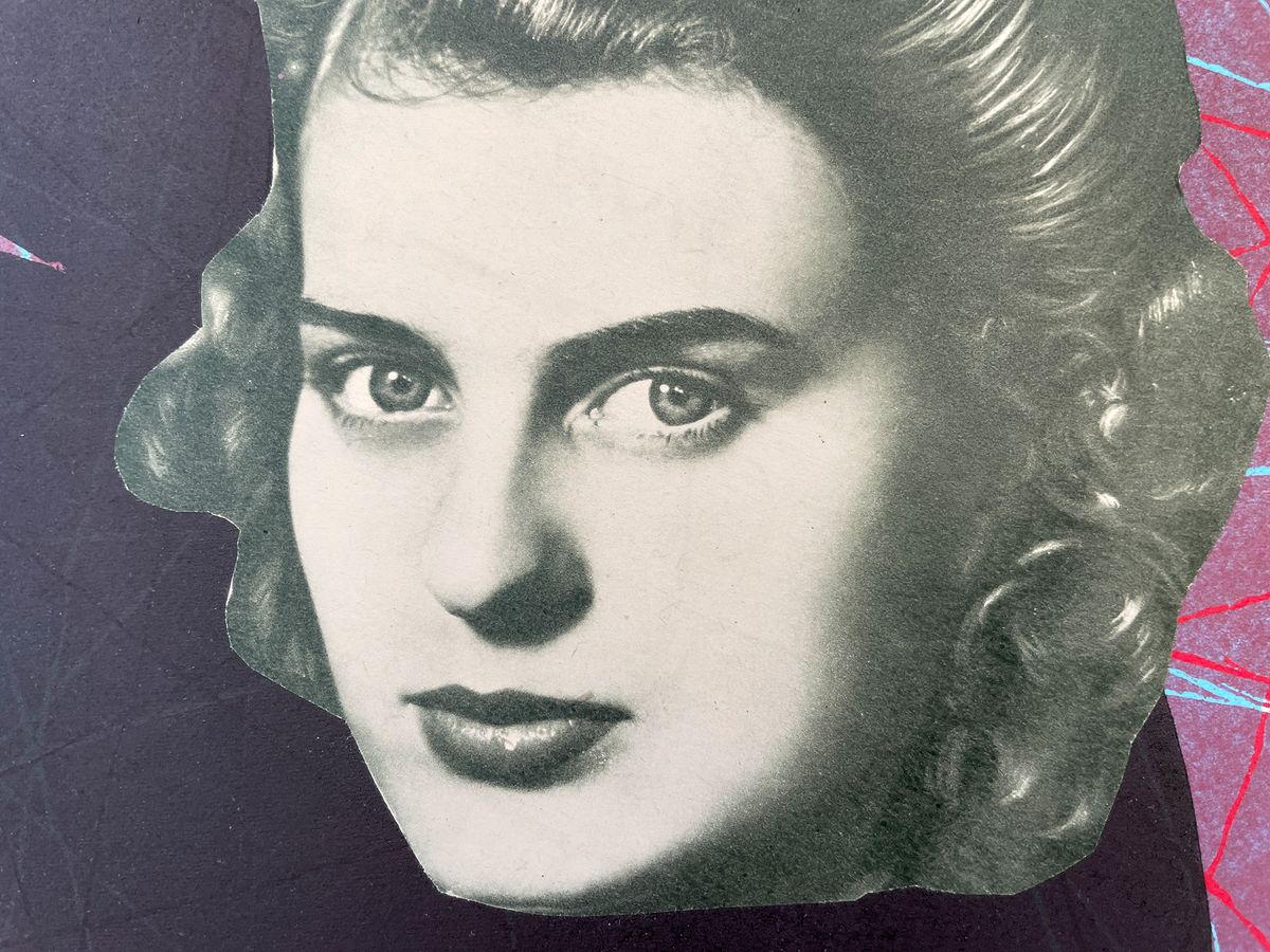 Superwoman — detail 1