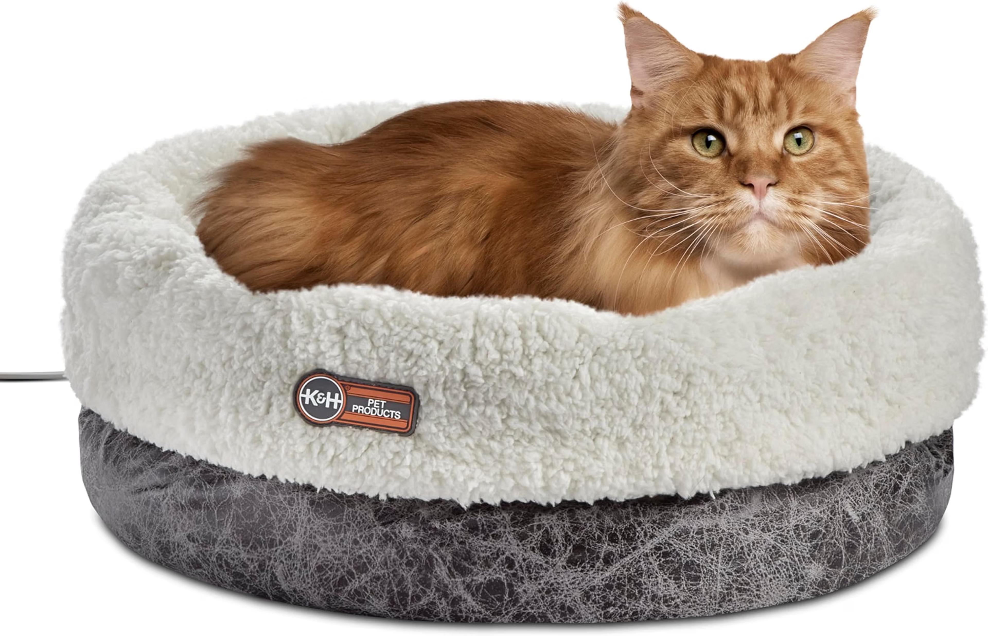 K&H heated Thermo-Snuggle Cup cat bed for indoor cats