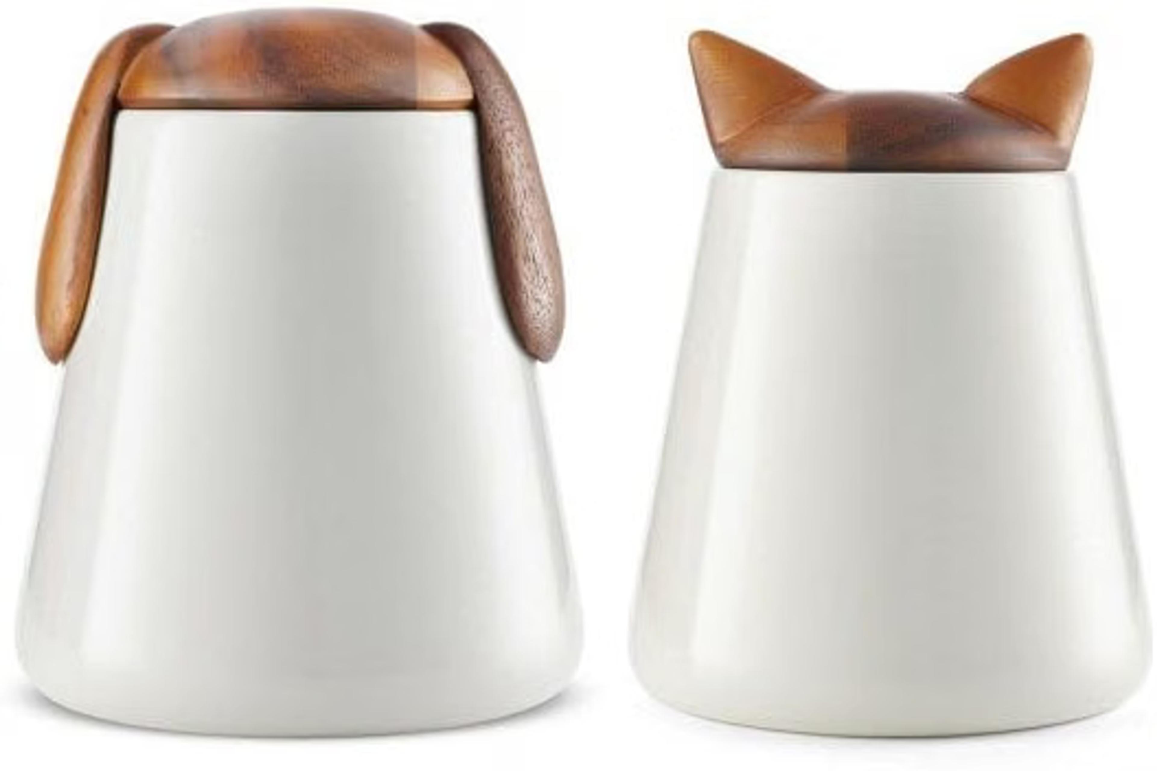 Nambé decorative pet treat jar with cat-shaped design and wood lid