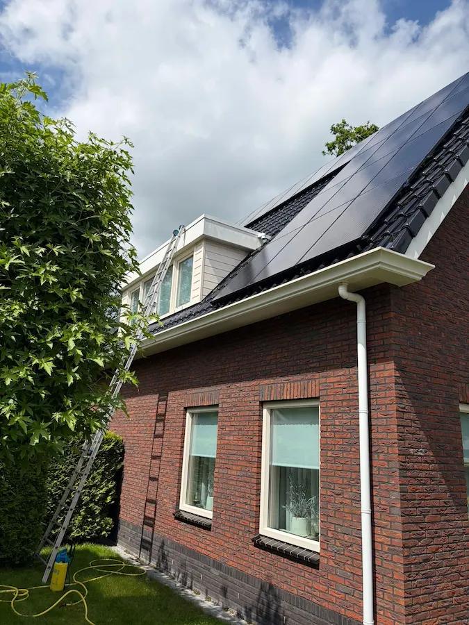 Glazenwasser aan het werk