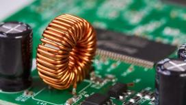 Vật Liệu Dẫn Điện – Yếu Tố Quyết Định Hiệu Suất Hệ Thống Truyền Tải Điện Và Dữ Liệu