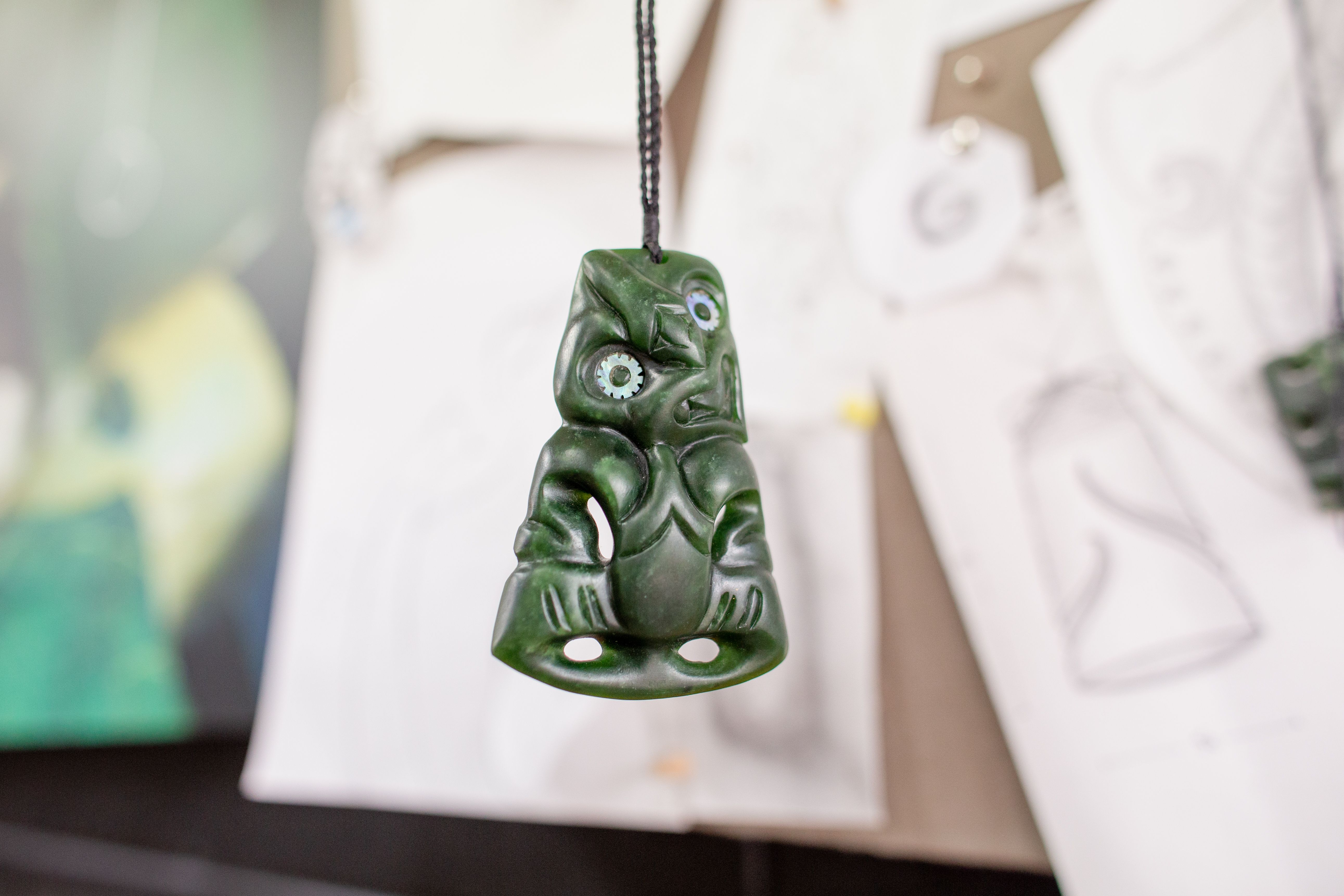 Hei Tiki Meaning New Zealand Pounamu Meanings & Designs Mountain