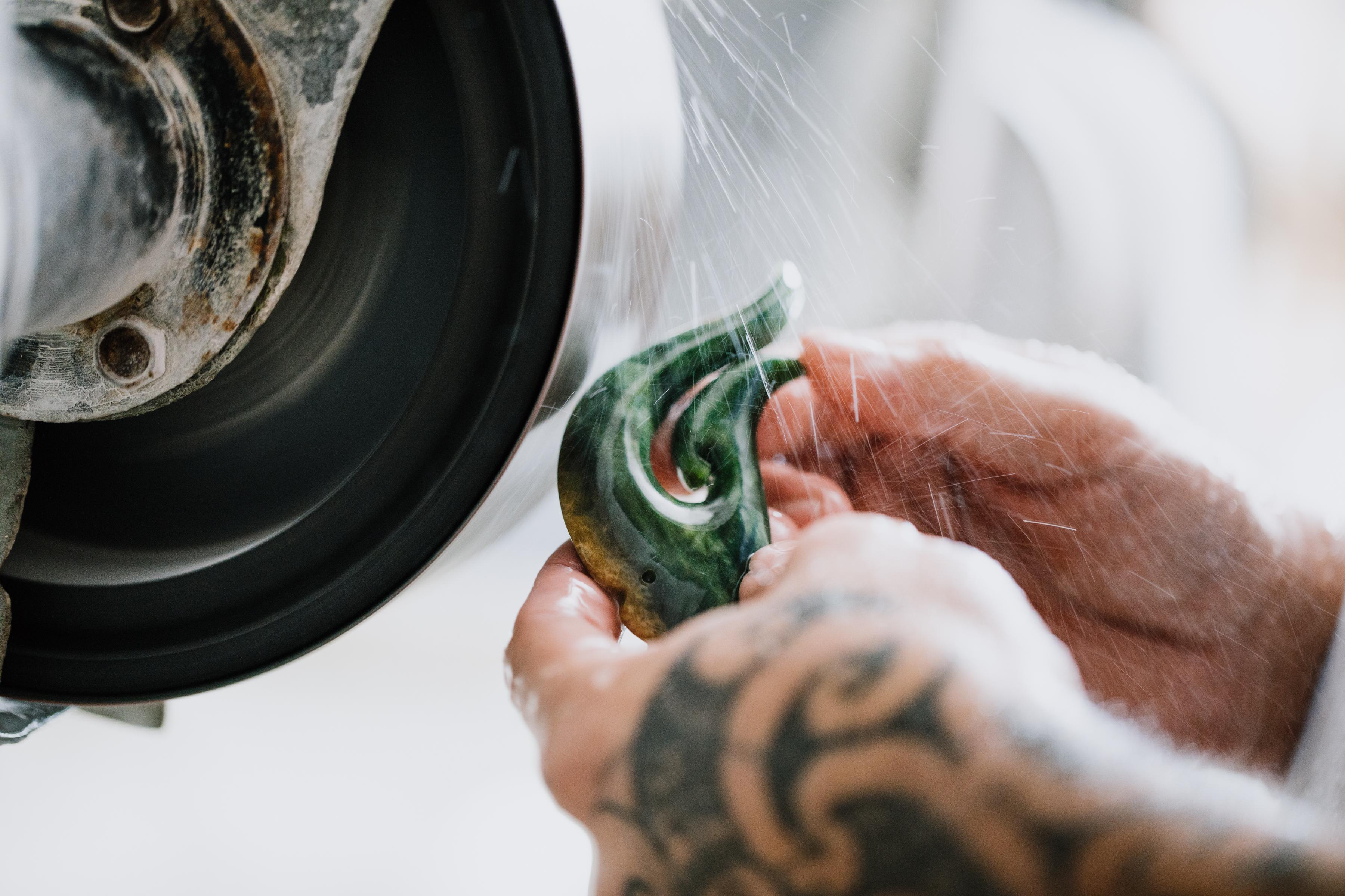 carving pounamu