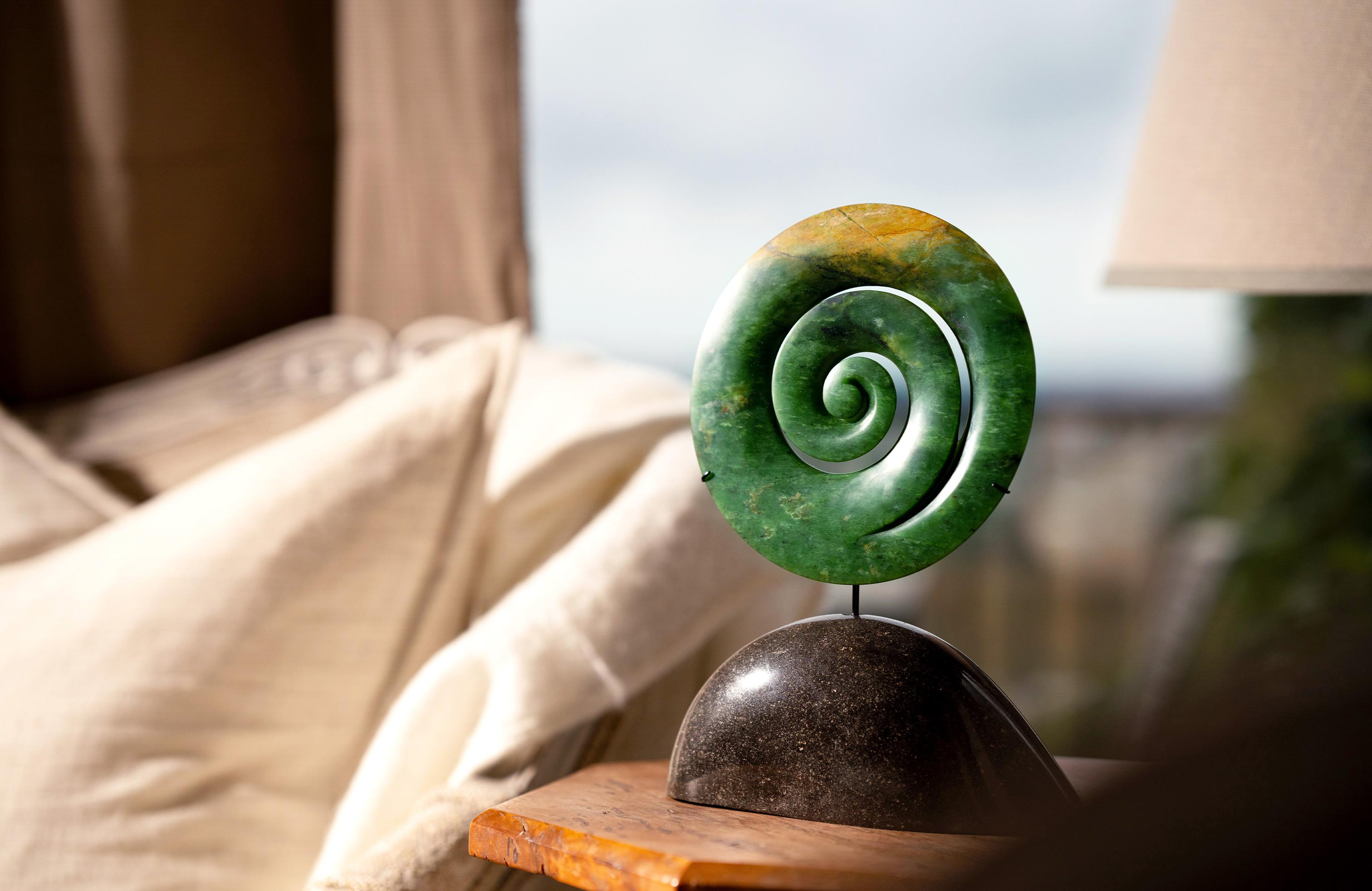 New Zealand Pounamu Koru Sculpture (DL-JSHSCKO5998P)