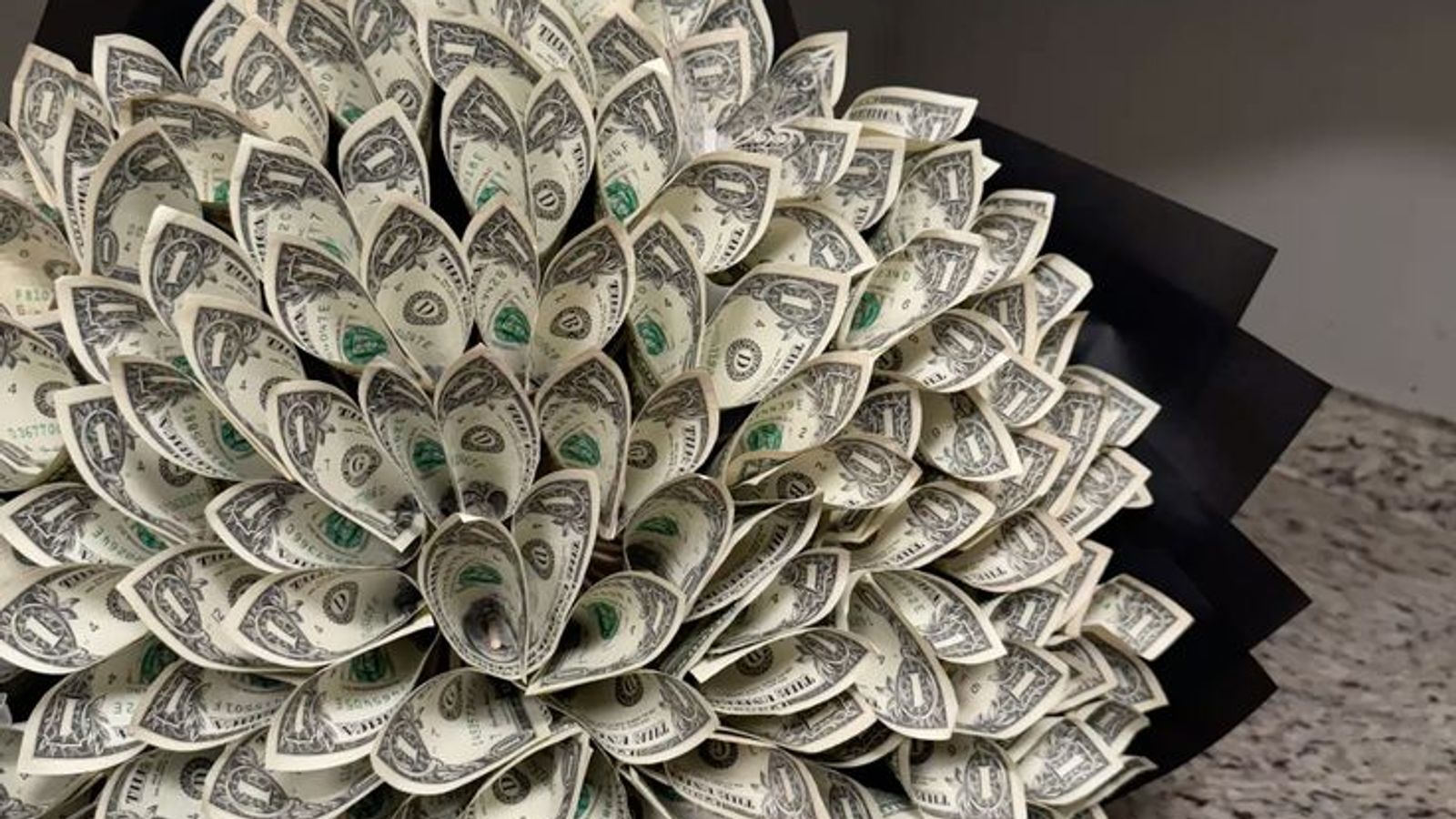 Banknote Bouquets Could Land You in Jail: Kenya’s Warning as Valentine’s Money Displays Go Viral
