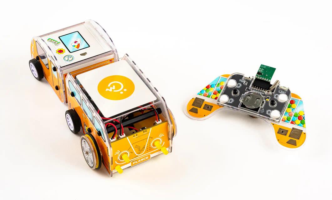 CircuitMess Planck and its controller on a white background