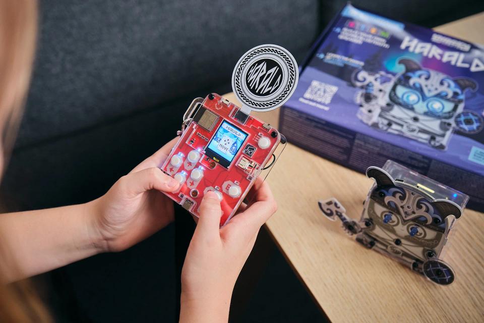 A person playing additional CircuitMess Harald game on Bit