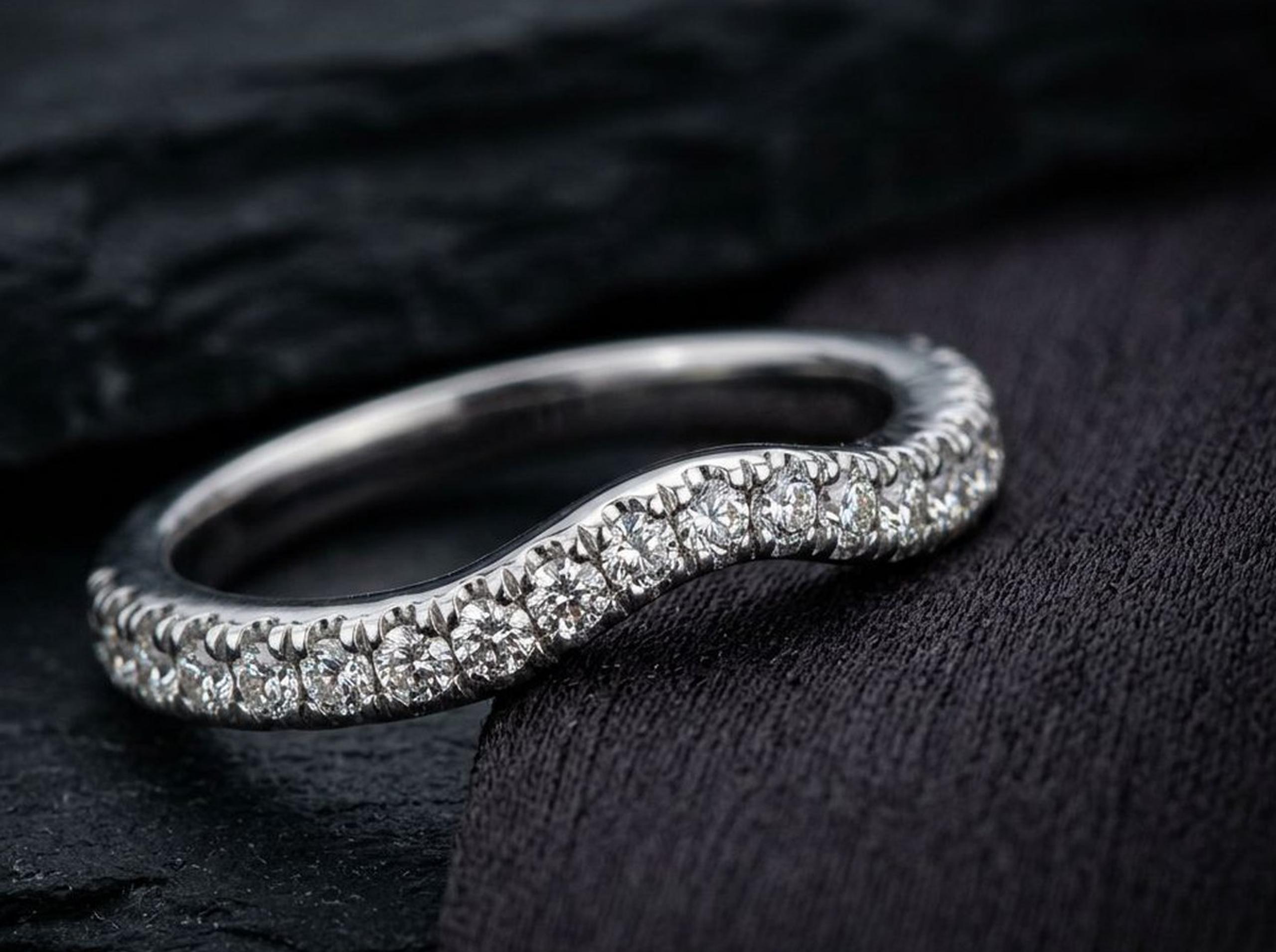 The band at an angle, showing its profile.