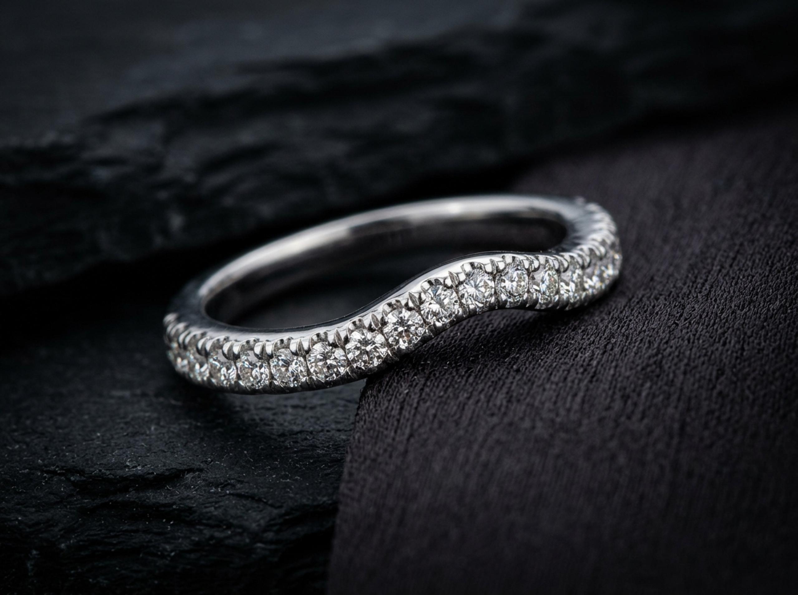 Emerald-Cut Diamond Eternity Band — MD-WED-004