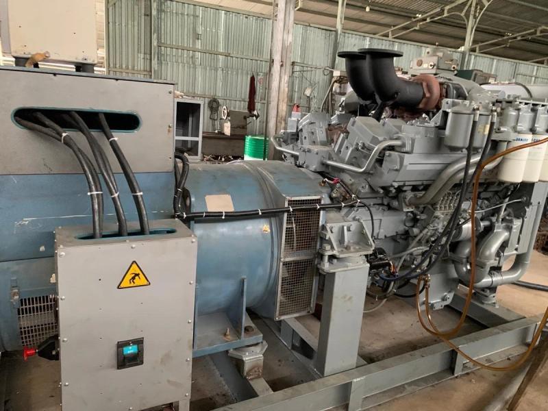 Complete Generator Komatsu SA12V140-1 650kVA