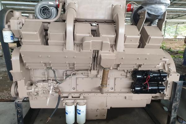 Generator Cummins KTA38 1000kVA