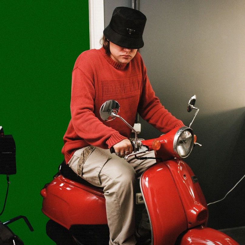 Show image