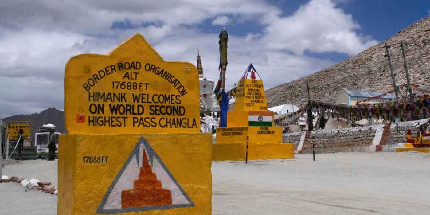 Chang La high altitude mountain pass in Ladakh